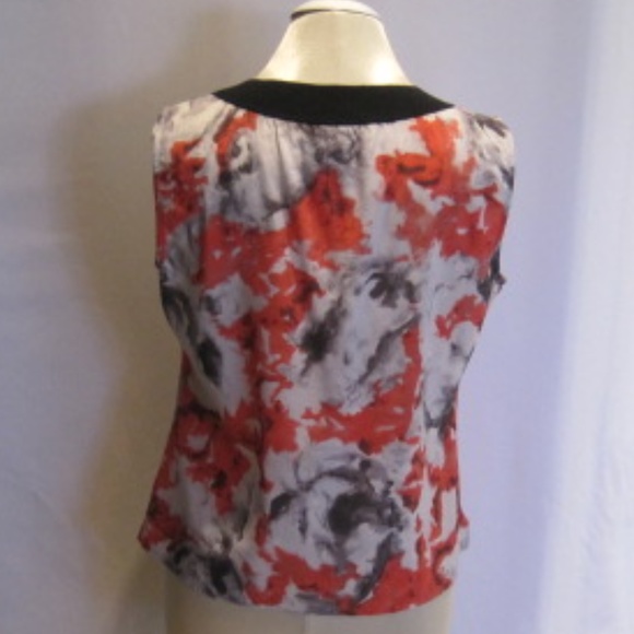 ST. JOHN Silk Top - Picture 2 of 4